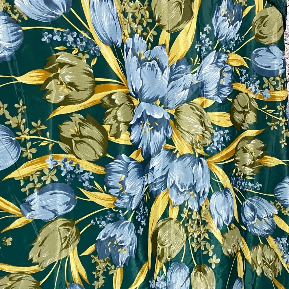 Scarf Regal Elegant Floral Green Polyester OS - Picture 2 of 4